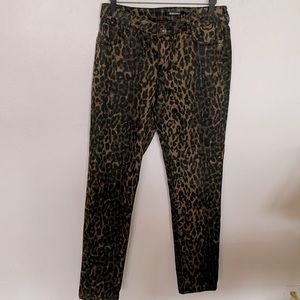 Roz & Ali Leopard Print Straight Leg Jeans  - size 10